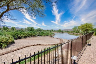 /international/us/693-hagens-alley-mesquite-nv-110100265184/