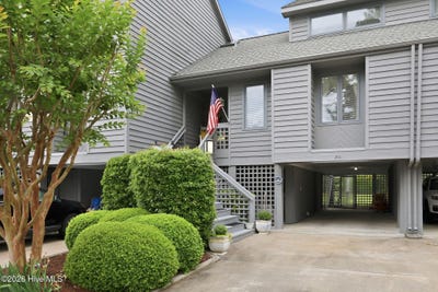 /international/us/122-forecastle-court-washington-nc-110105934244/