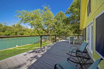 /international/us/298-meadow-lake-drive-seguin-tx-110101098581/?lang=en