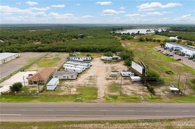 /international/us/1012-expressway-83-la-joya-tx-110102907939/