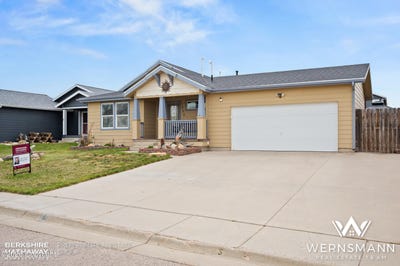 /international/us/1660-pathfinder-cir-gillette-wy-110106296245/