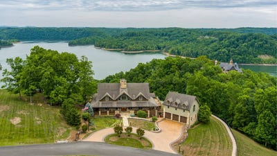 /international/us/300-eagle-point-drive-albany-ky-110108195923/