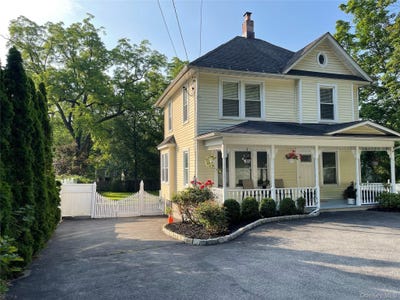 /international/us/73-s-bedford-road-chappaqua-ny-110107030968/