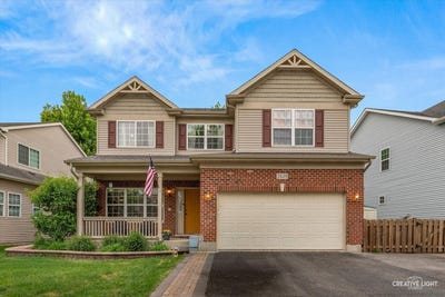 /international/us/2639-pecos-circle-montgomery-il-110108357092/