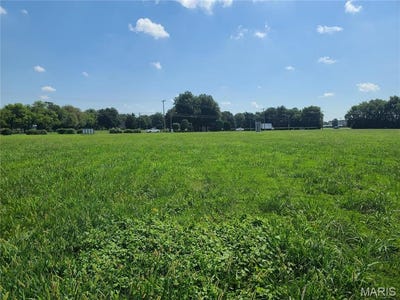 /international/us/103-grove-estates-sikeston-mo-110086885028/