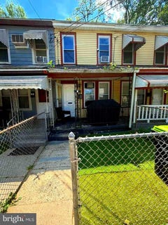 /international/us/9-race-street-trenton-nj-110108346899/