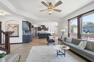 /international/us/1683-saint-george-street-waconia-mn-110107820855/