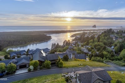 /international/us/7850-brooten-mountain-loop-pacific-city-or-110099857813/