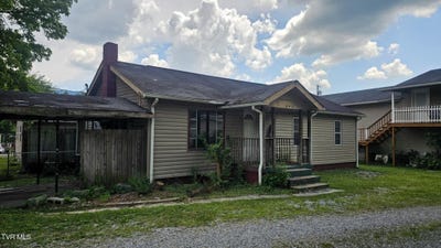 /international/us/10-powell-valley-road-big-stone-gap-va-110095184548/