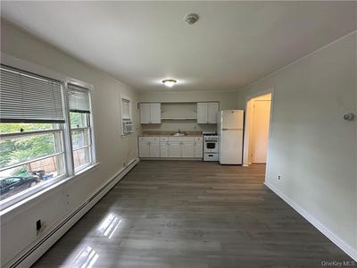 /international/us/11-chase-avenue-nyack-ny-110107457819/