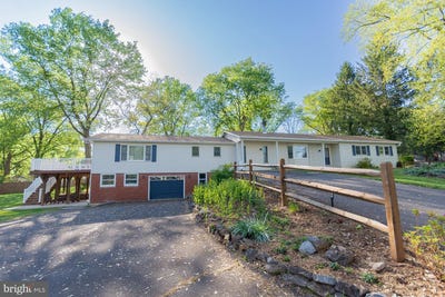 /international/us/98a-98b-woodcock-avenue-shepherdstown-wv-110107569261/