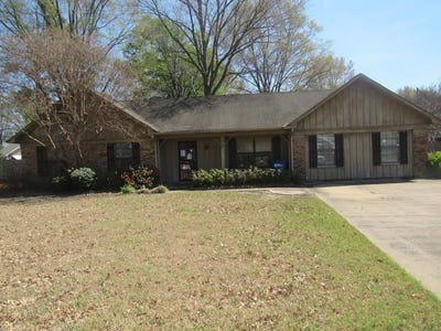 /international/us/1012-camelot-cove-west-memphis-ar-110106756428/