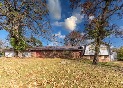 /international/us/16-county-road-393-thayer-mo-110095577686/