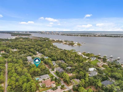 /international/us/16570-innerarity-pt-rd-pensacola-fl-110120589482/