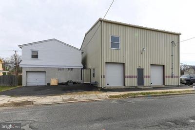 /international/us/26-state-street-glassboro-nj-110105245635/