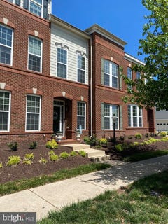 /international/us/19466-front-st-leesburg-va-110107392220/