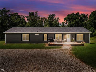 /international/us/9330-s-state-road-243-cloverdale-in-110101508313/