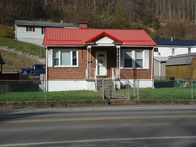 /international/us/221-stewart-street-welch-wv-110106790085/