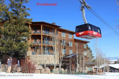 /international/us/3340-w-cody-lane-teton-village-wy-110103602879/