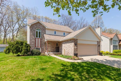 /international/us/841-scarlet-oak-drive-monroe-mi-110107545509/