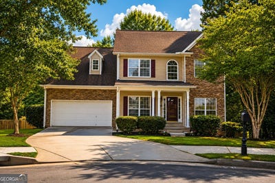 /international/us/205-leecroft-court-sugar-hill-ga-110120736524/