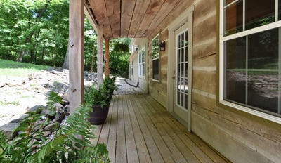 /international/us/835-n-woodland-circle-bloomfield-in-110101039511/