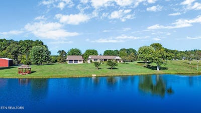 /international/us/268-obed-river-rd-crossville-tn-110120420603/