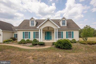/international/us/317-strawberry-ln-augusta-wv-110107462430/