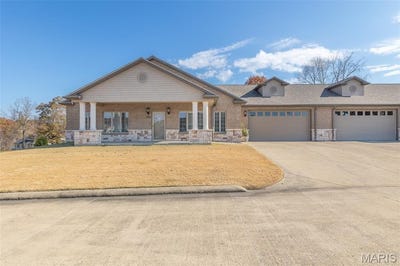 /international/us/112-kaylee-circle-poplar-bluff-mo-110107353911/