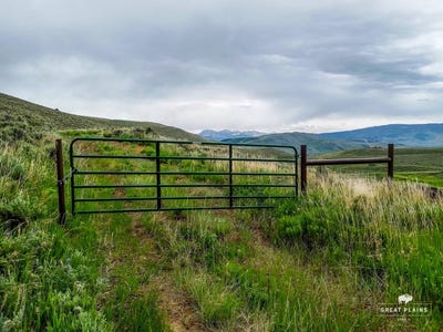 /international/us/40-ac-colorado-mountain-land-for-sale-near-vail-beaver-creek-wolcott-co-110106280361/