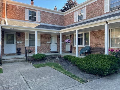 /international/us/37340-euclid-avenue-willoughby-oh-110108885675/