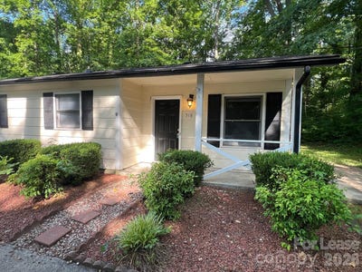 /international/us/518-w-park-avenue-mooresville-nc-110108536923/