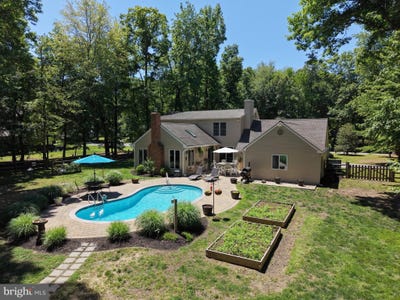/international/us/350-prospect-bay-drive-w-grasonville-md-110108581677/