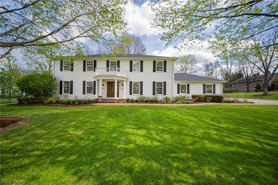 /international/us/35-greentree-road-moreland-hills-oh-110107539732/