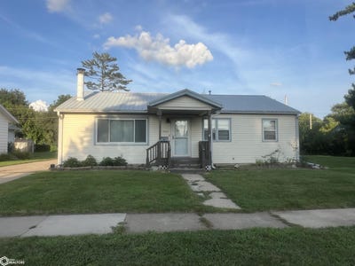 /international/us/1005-s-5th-street-fairfield-ia-110101674161/