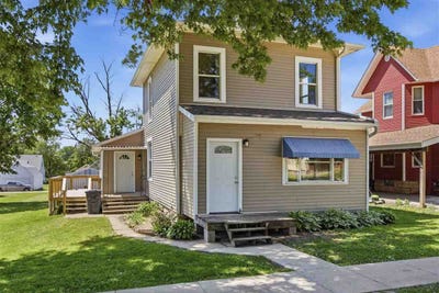/international/us/310-5th-ave-clarence-ia-110108257810/