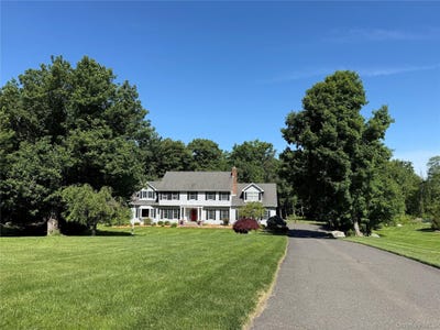 /international/us/7-huntington-connecticut-lane-new-fairfield-ct-110108581764/