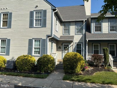 /international/us/716-westfield-drive-cinnaminson-nj-110108239176/