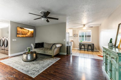 /international/us/5235-s-glendon-way-murray-ut-110106348650/