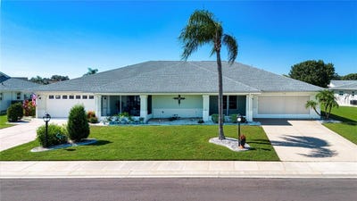 /international/us/2108-meadowlark-lane-sun-city-center-fl-110120555993/