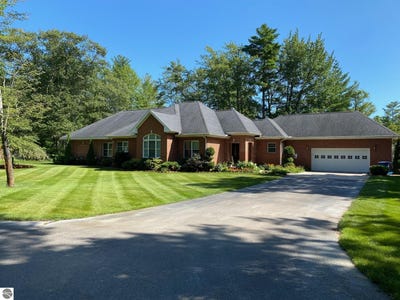 /international/us/4507-gowen-road-east-tawas-mi-110099190874/