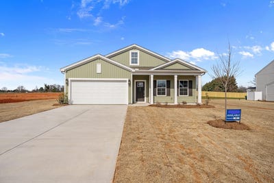 /international/us/410-dodger-avenue-chesnee-sc-110101633809/
