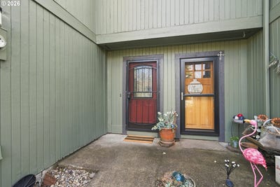 /international/us/23956-ne-poplar-ct-woodvillage-or-110120628128/