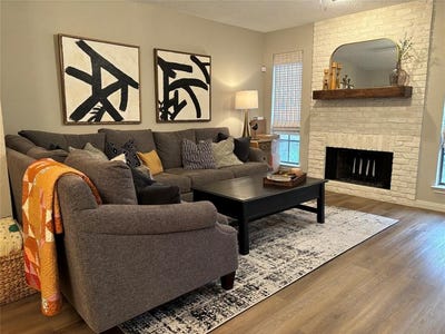 /international/us/7429-kingswood-drive-fort-worth-tx-110104555466/