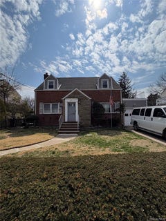 /international/us/61-hollywood-avenue-lynbrook-ny-110107032745/