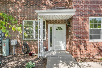 /international/us/8485-s-ashbury-ln-oak-creek-wi-110119992708/