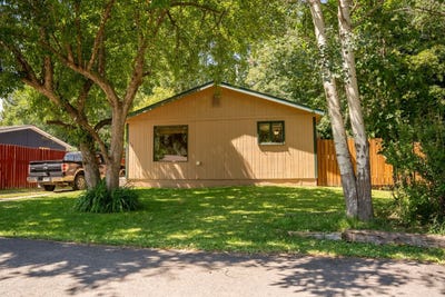 /international/us/510-and-512-3rd-avenue-e-columbia-falls-mt-110101370768/
