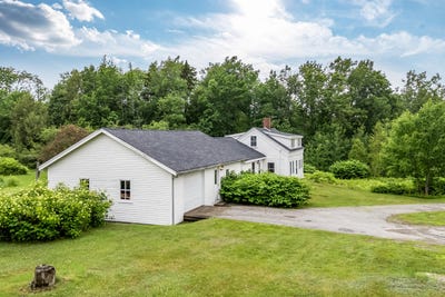 /international/us/8-beech-hill-road-northport-me-110100780796/