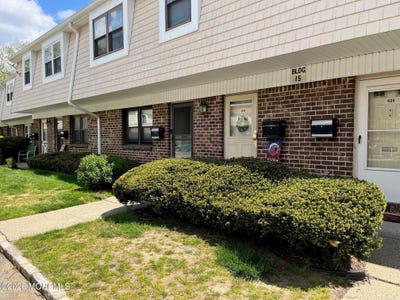 /international/us/1508-silver-court-hamilton-square-nj-110108477948/