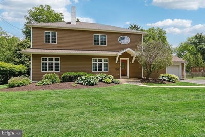 /international/us/313-hale-street-pennington-nj-110108494226/
